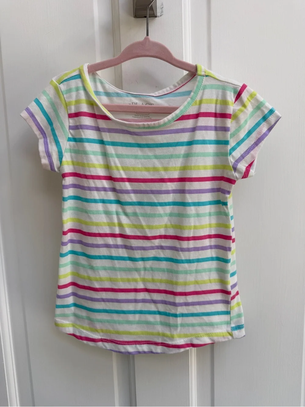 The Children's Place Girls 4 White Short Sleeve Tee Shirt Top Rainbow Stripes